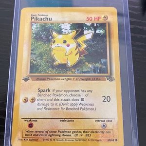 1st Edition Pikachu 60/64 Jungle Edition - RARE red cheeks - MINT CONDITION